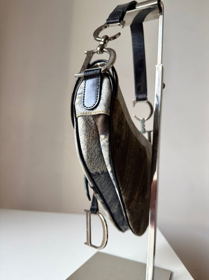AVAILABLE | Christian Dior Speedway Distressed Saddle Bag – Blue