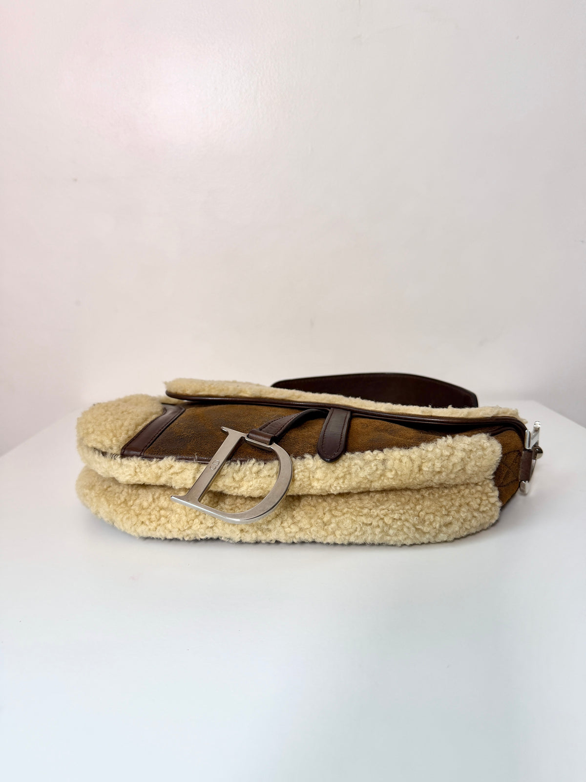 AVAILABLE | Christian Dior Sherpa Flight Saddle Bag – Brown