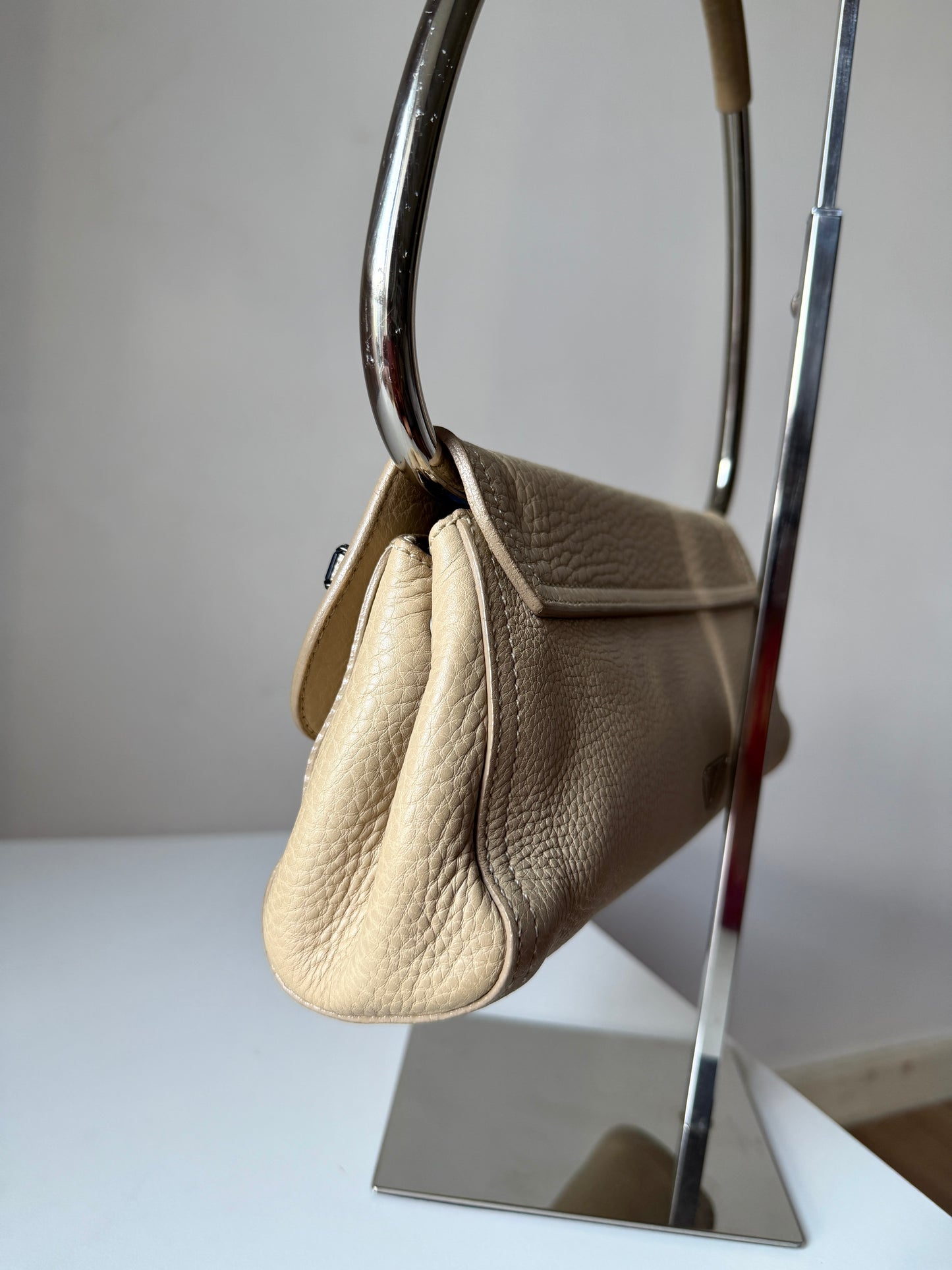 AVAILABLE | Prada Vitello Daino Ricamo Swing Bag – Beige