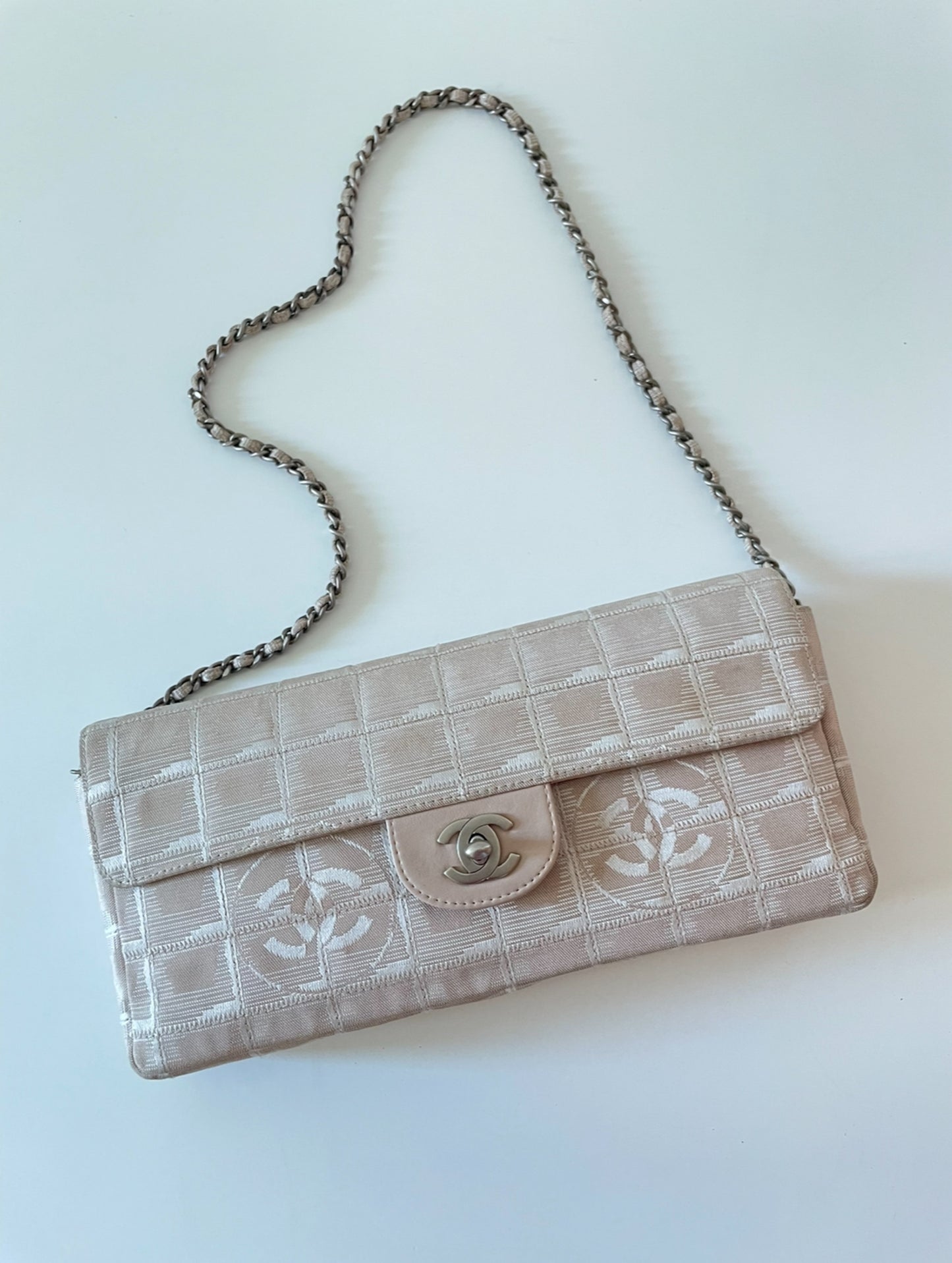 Chanel East West Chocolate Bar Bag – Beige