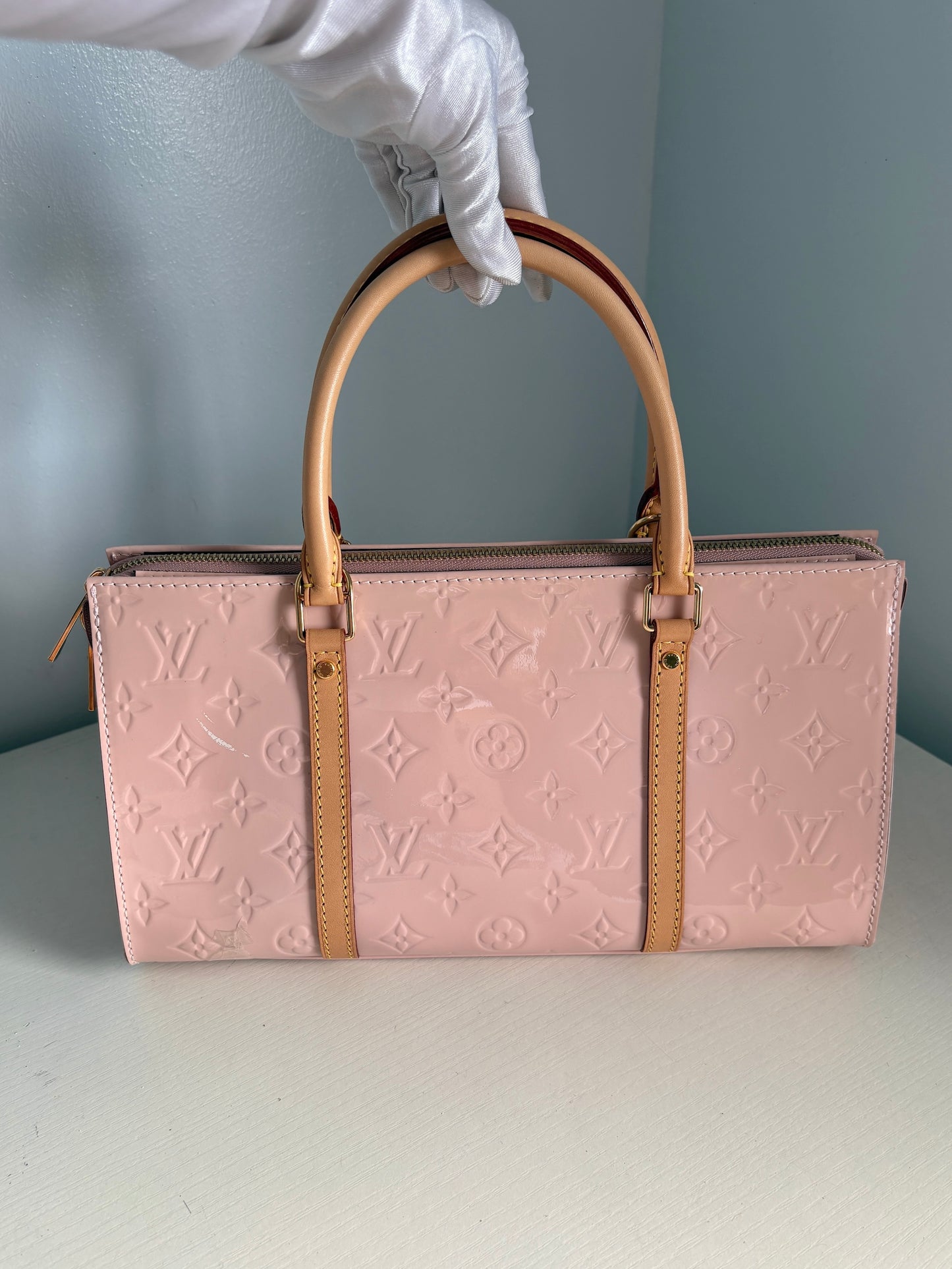 Louis Vuitton Vernis Neo Triangle Rose Ballerine Handbag