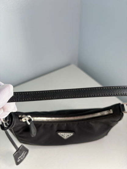 Prada Re-Edition 2005 Nylon Black Shoulder Bag