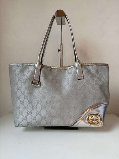 AVAILABLE | Gucci Metallic Canvas Shopper Bag – Silver