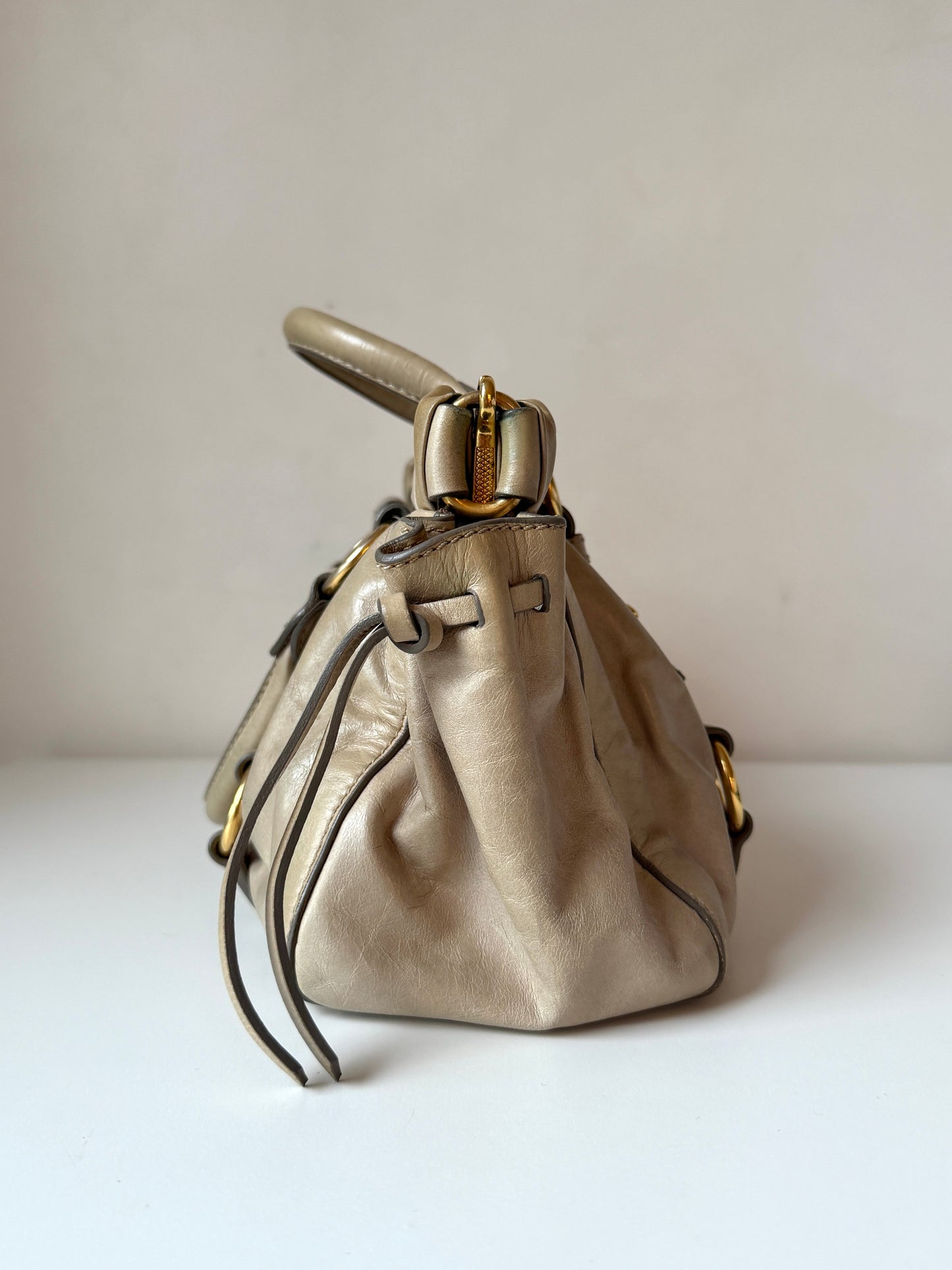 AVAILBLE | Miu Miu Vitello Lux 2-Way Leather Handbag – Light Grey